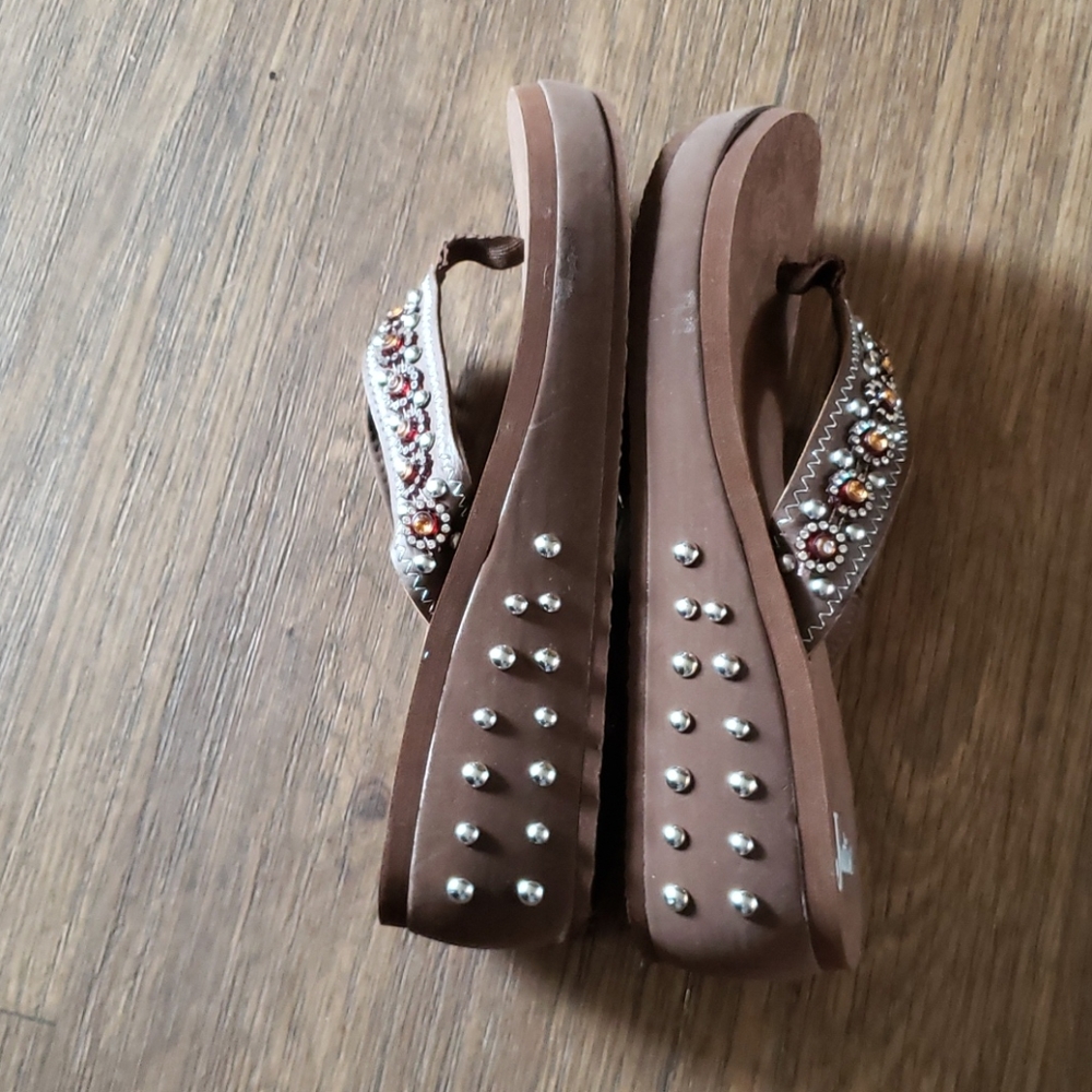 Flip Flops - Picture 3 of 3
